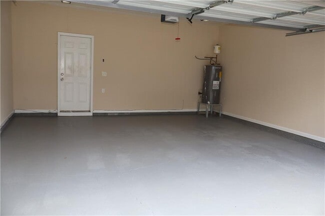 Building Photo - 176 Rivergate Ct