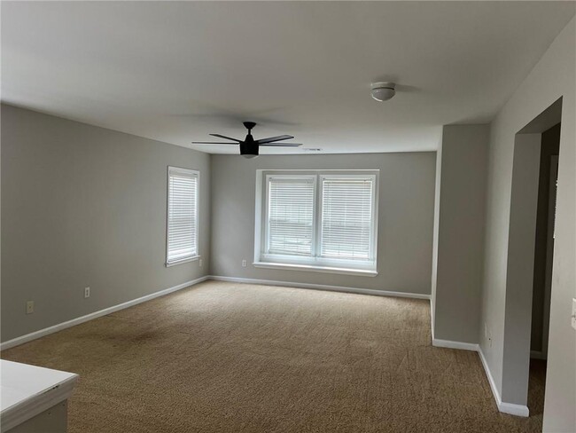 Building Photo - 152 Parkmont Ln