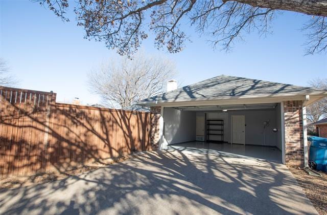 Building Photo - 705 Greenway Dr