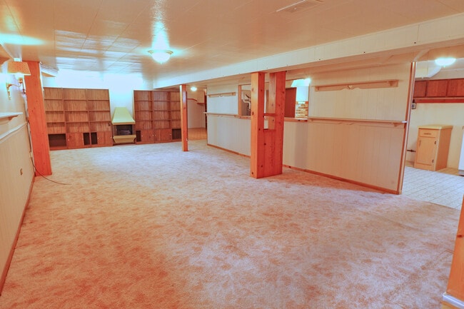 Building Photo - 4537 W 100th Pl