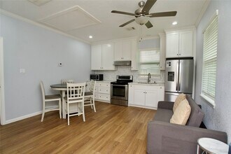 Building Photo - 3710 Yellowstone Blvd