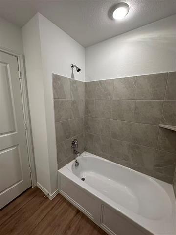 Building Photo - 1132 Ashwood Dr
