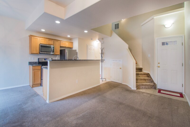 Building Photo - 1038 Cheyenne Blvd