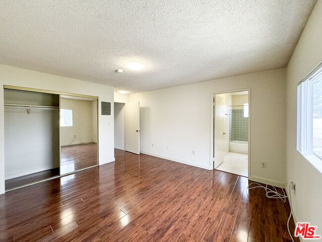 Building Photo - 4439 Price St