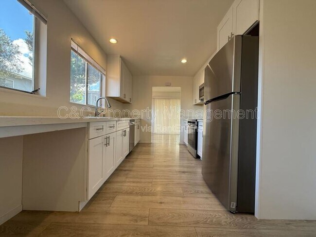 Building Photo - 1790 Eucalyptus Ave