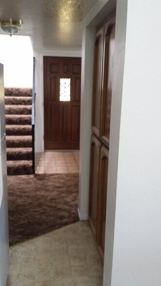 Building Photo - 310 Saint Michael Ct