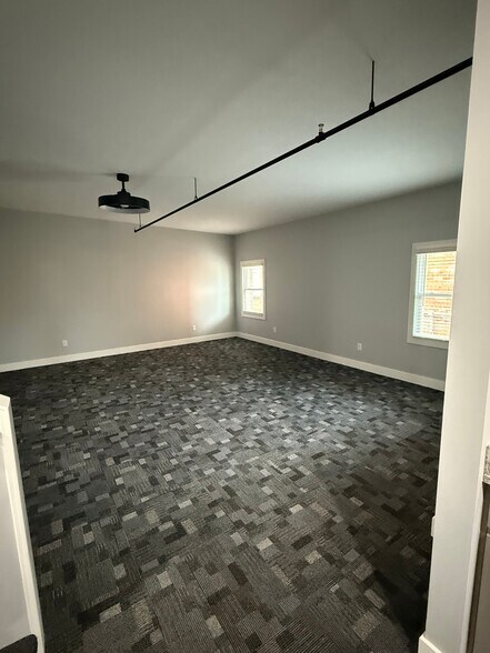 Apt 203 - 121 E Wooster St