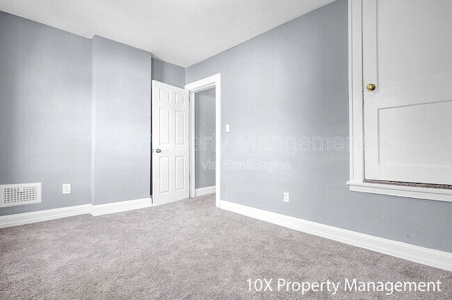 Building Photo - 1292 Atcheson St