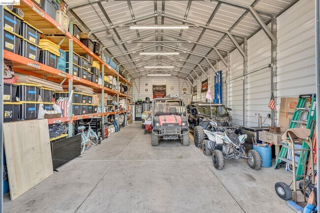 Building Photo - 59 Old Stagecoach Rd