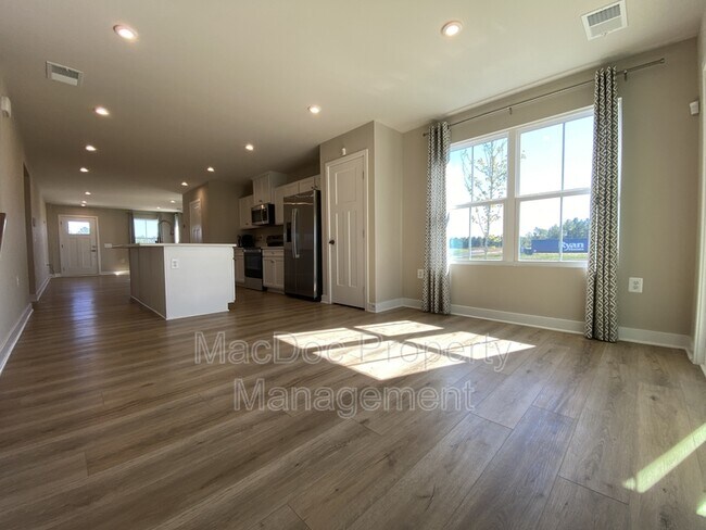 Building Photo - 18422 Centennial Cir