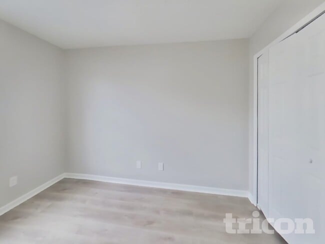 Building Photo - 10635 Pine Forest Ln