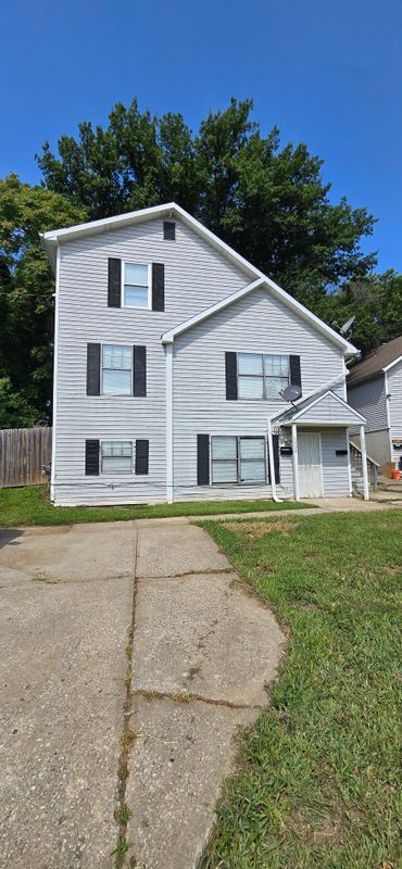 Building Photo - 5930 Agnes Ave