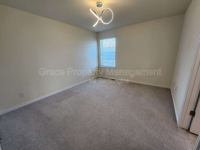 Building Photo - 808 Byrd Dr