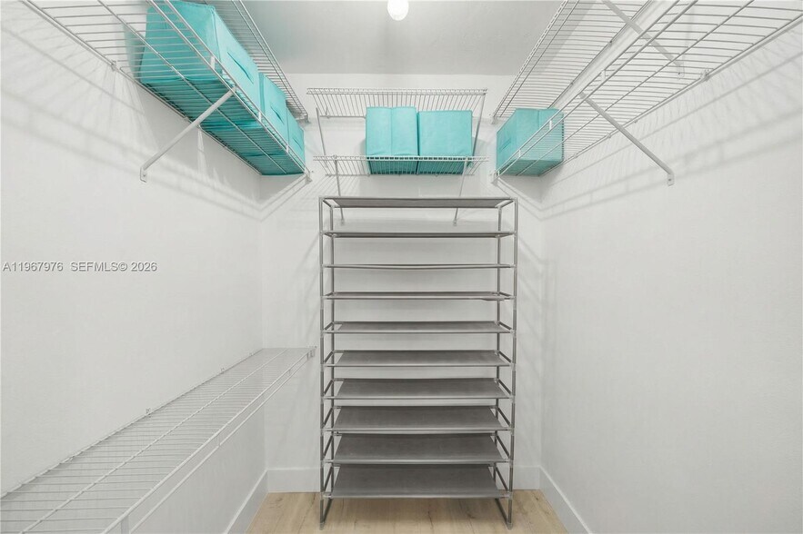 Building Photo - 1070 Tyler St