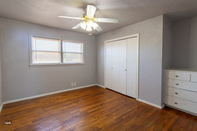 Building Photo - 6745 Southwest Pkwy