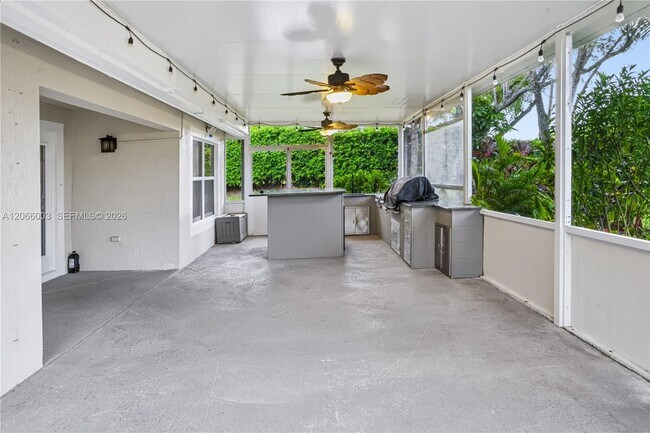 Building Photo - 4927 Lombard Pass Dr