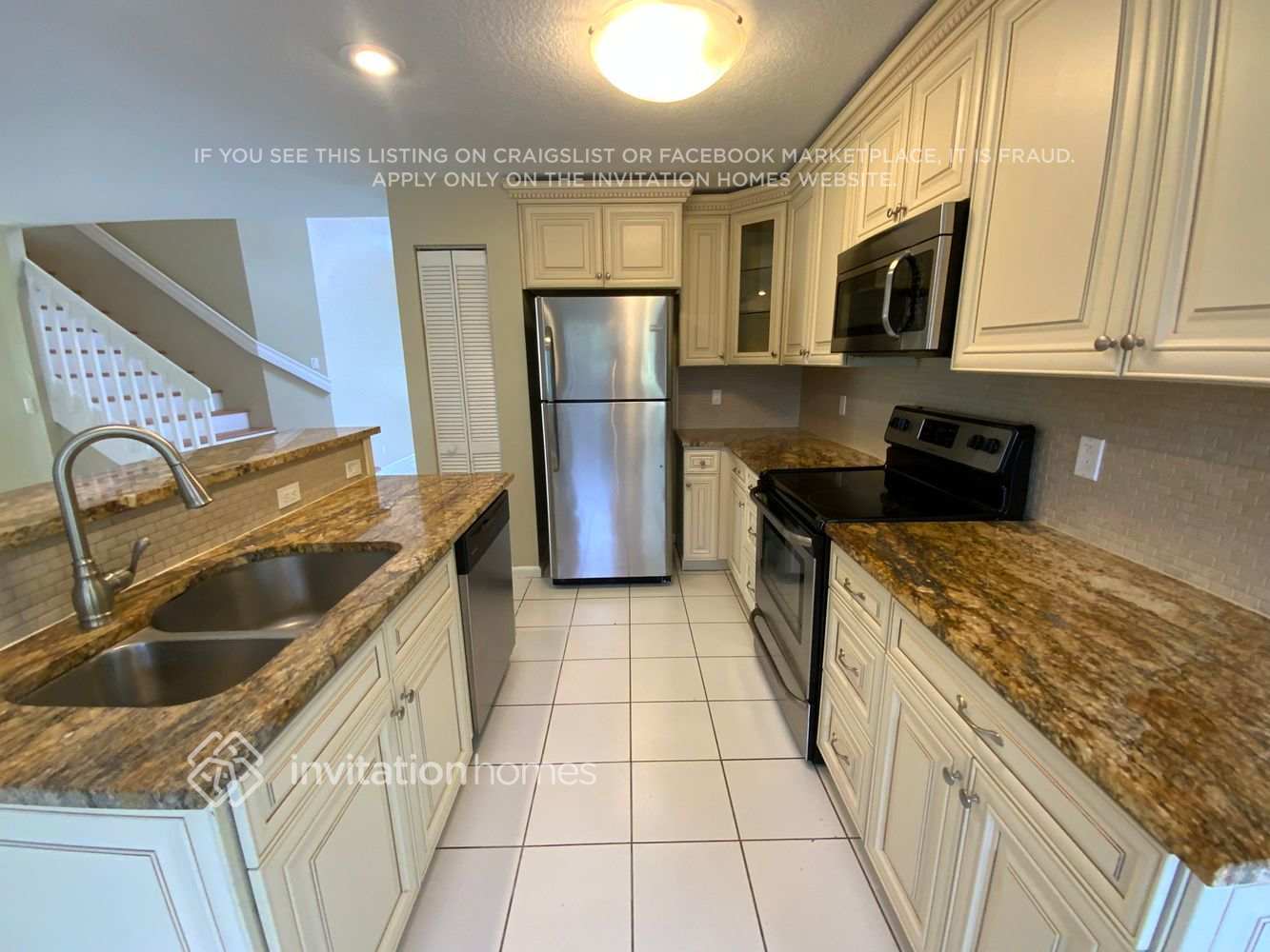 Building Photo - 12400 Summer Springs Dr
