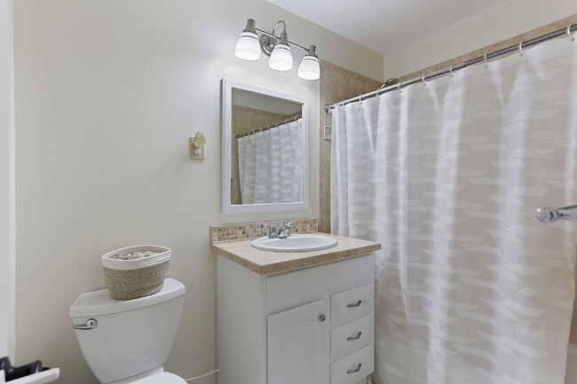 Building Photo - Welcome Home!