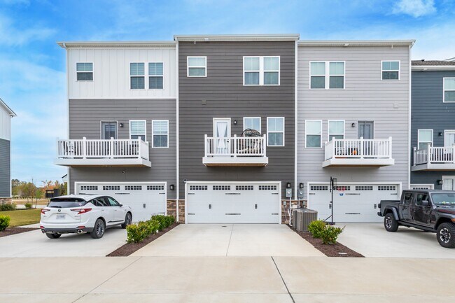 Building Photo - 302 Lydia St