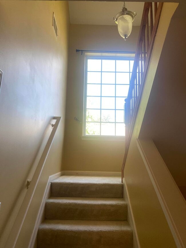 Building Photo - 6321 Brant Ln