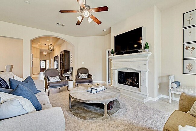 Building Photo - 2930 Pheobe Trce