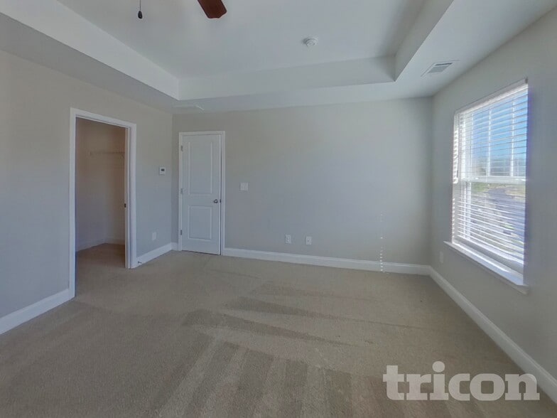 Building Photo - 1013 Eldon Ln
