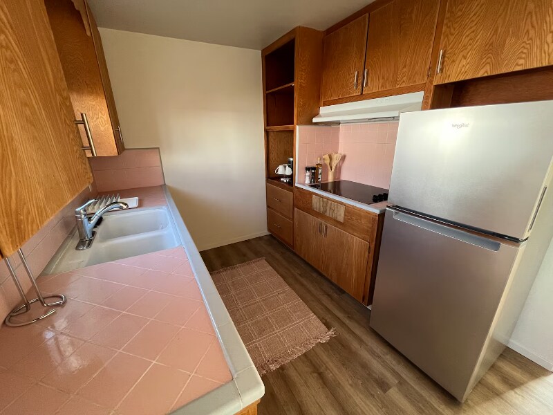 Building Photo - 255 Dunes St