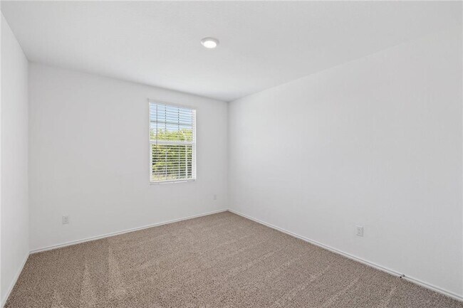 Building Photo - 21724 Wilmiller Ln