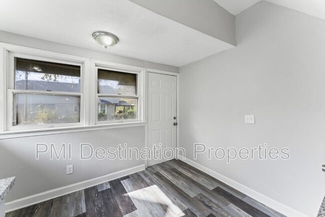 Building Photo - 2404 N 12th St