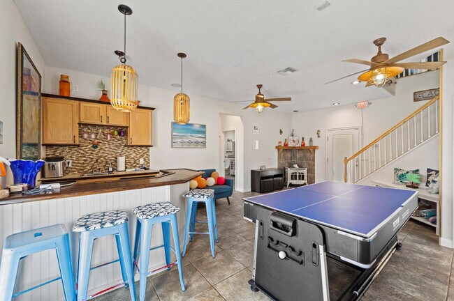 Building Photo - 42 Moody Dr