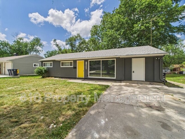 Primary Photo - 11230 Corrington Ave