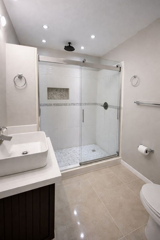 Building Photo - 2401 S Jackson Rd