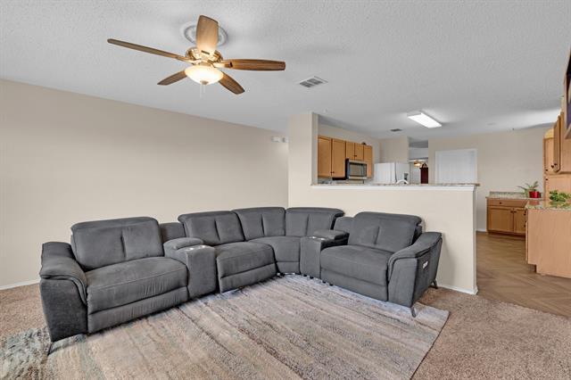 Building Photo - 4901 Parkview Hills Ln