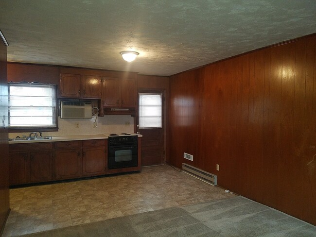 Building Photo - Affordable 1 bedroom, 1 bath apartment in ...