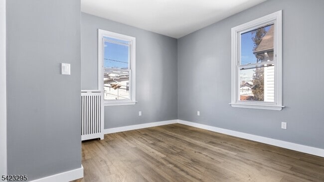 Building Photo - 19 Newfield St