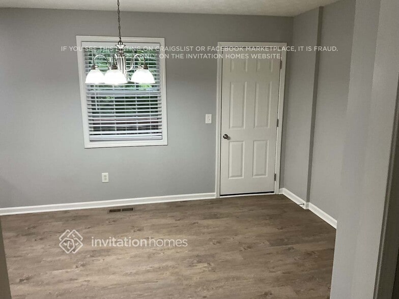 Building Photo - 3795 Cherokee Overlook Dr