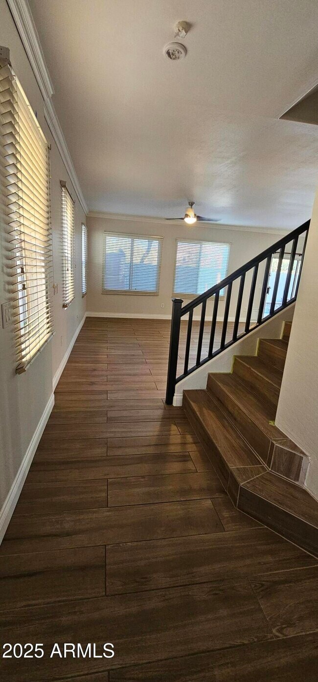 Building Photo - 34811 N 30th Dr