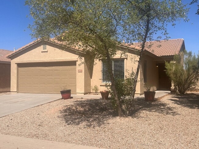 Building Photo - 43796 Sagebrush Trail