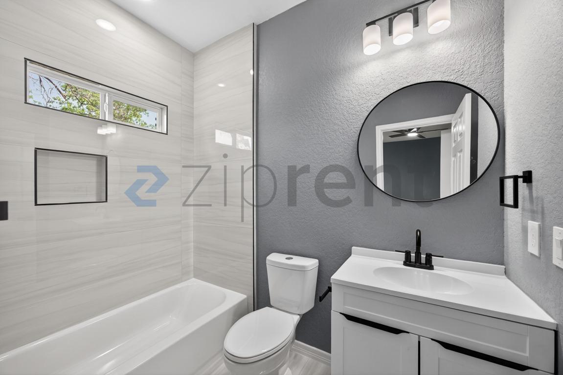 Building Photo - 113 Anderson Ave