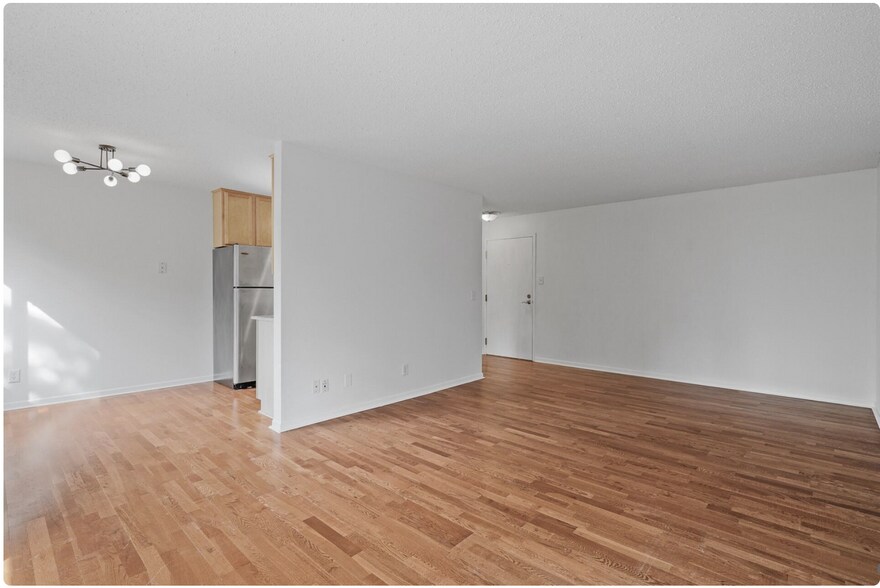 Building Photo - 3540 Hennepin Ave