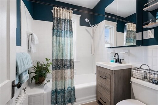 Building Photo - 8 Clark St