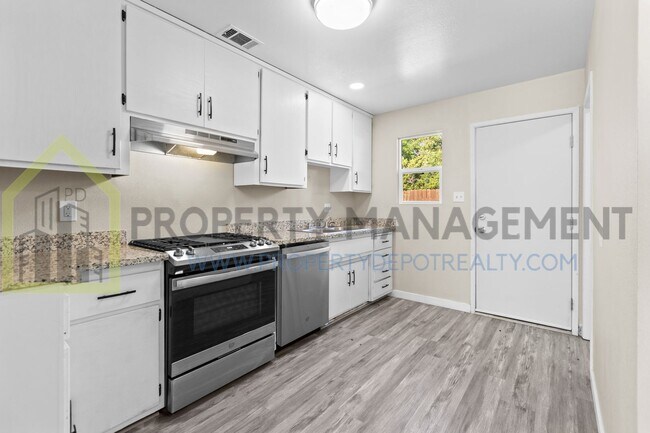 Building Photo - 73rd Street