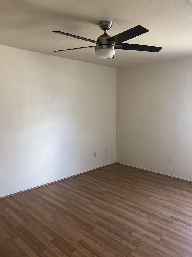 Building Photo - 9709 Sugar Hill Dr
