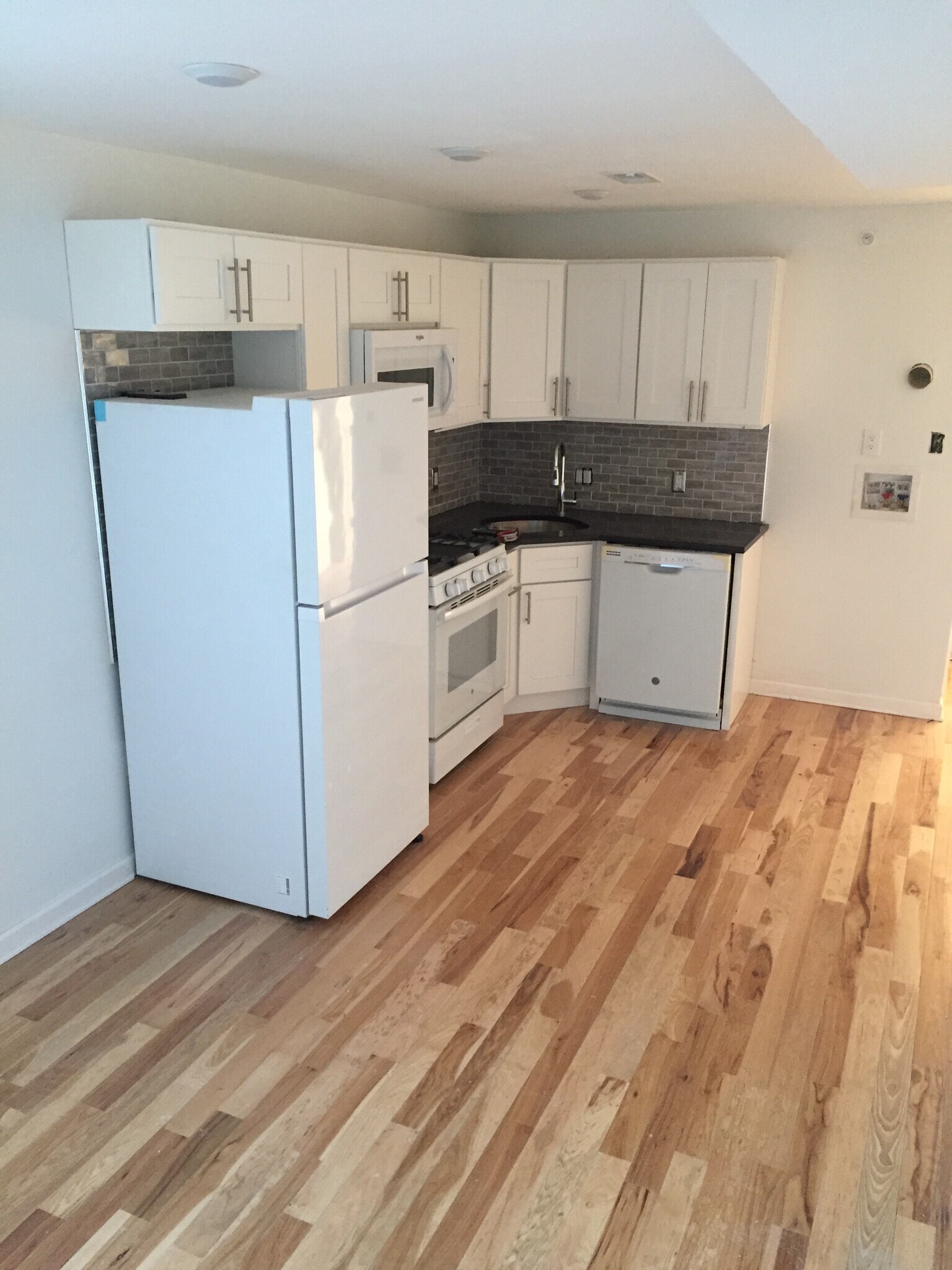 Building Photo - 526 N 31st St