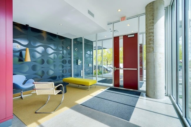 Building Photo - 901 S 2nd St