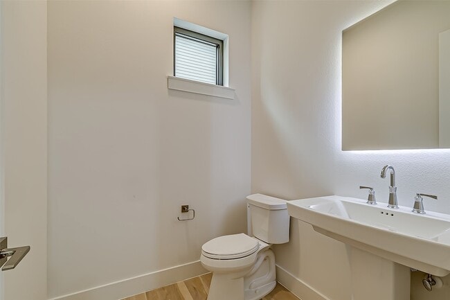 Building Photo - 2707 Kimsey Dr