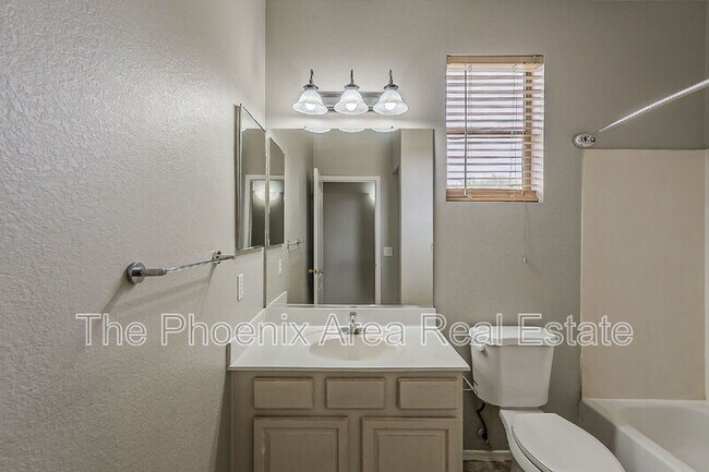 Building Photo - 4121 S Splendor Ct