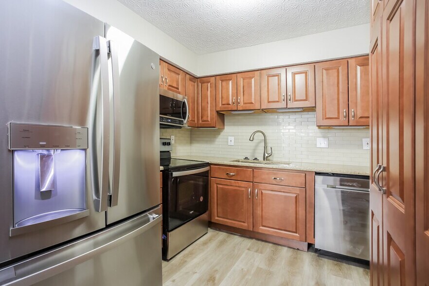 Building Photo - 3726 Mountshannon Rd