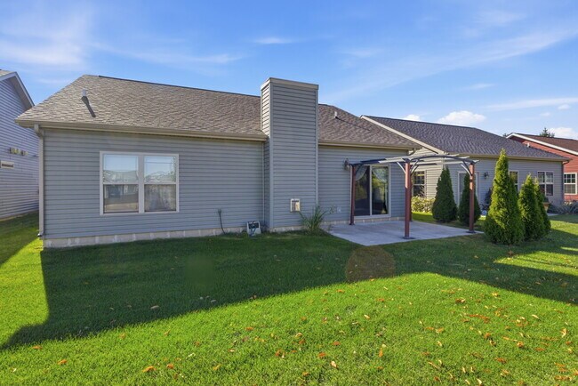 Building Photo - 3410 Monument Dr