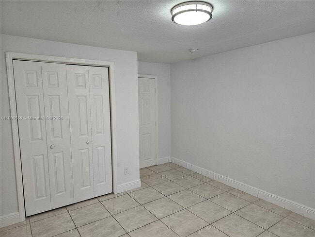 Building Photo - 651 SW 66th Ave